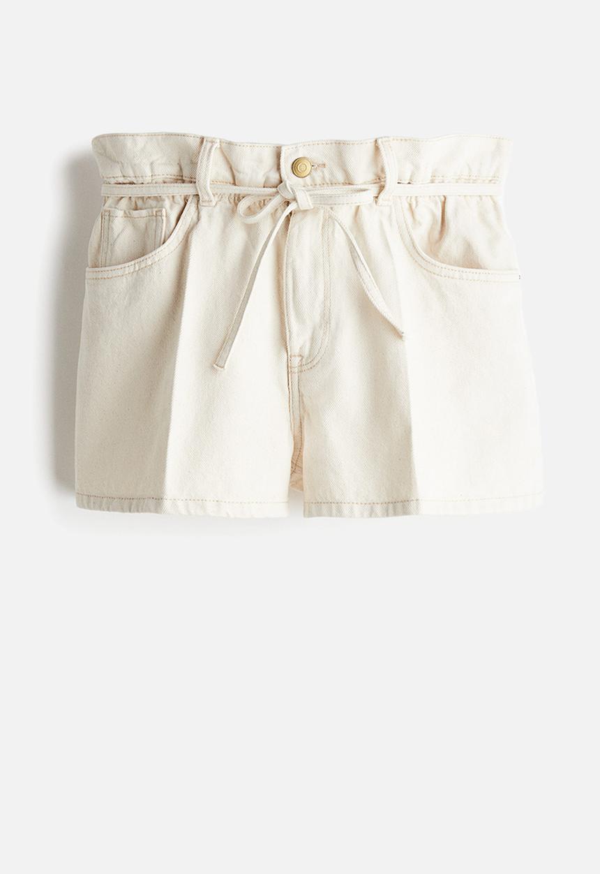 H&M - High rise paper bag denim shorts - cream