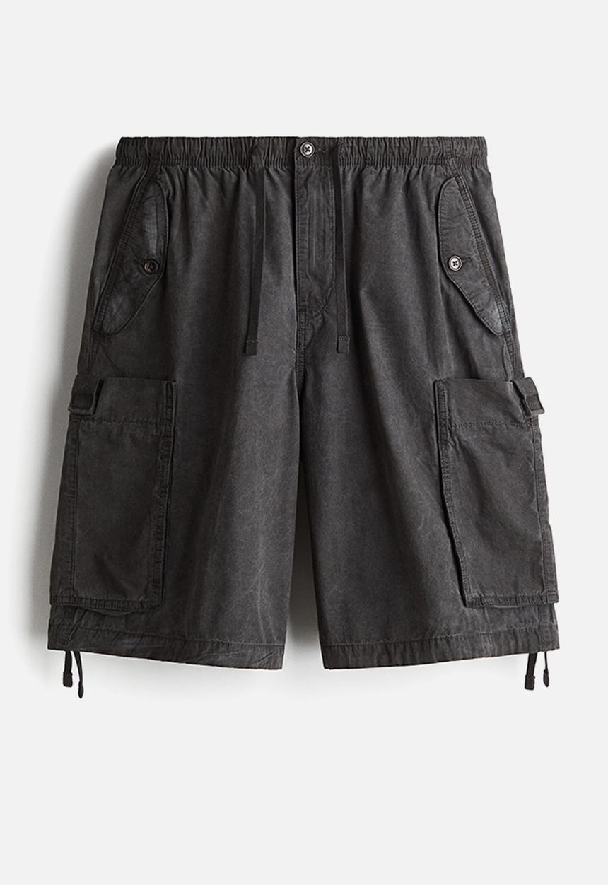 H&M - Loose fit cargo shorts - dark grey