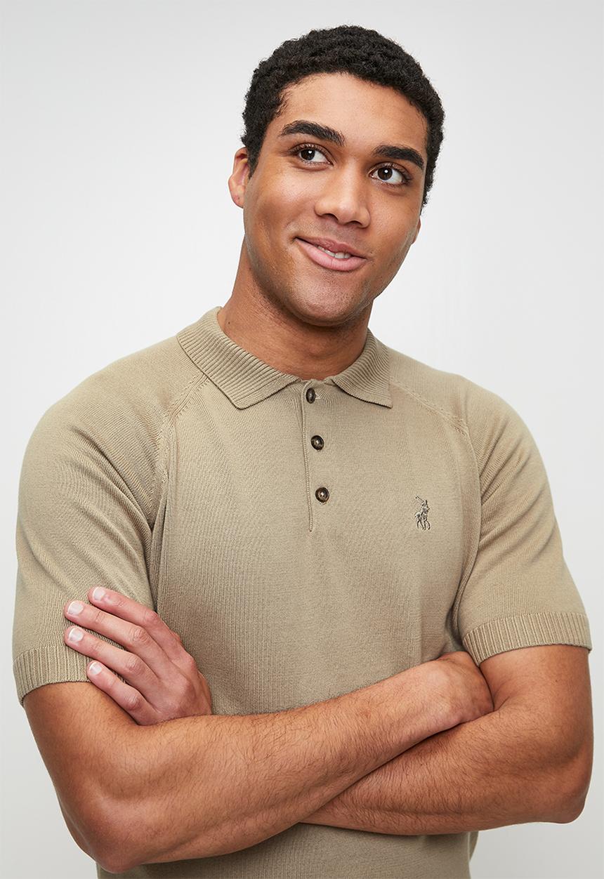 POLO - KEVIN Knitted Golfer - Camel