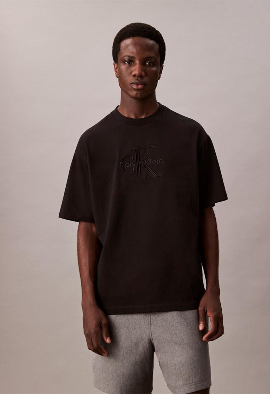 Calvin Klein - Ss Hero Monologo Emb 16S Crewneck Tee - Black