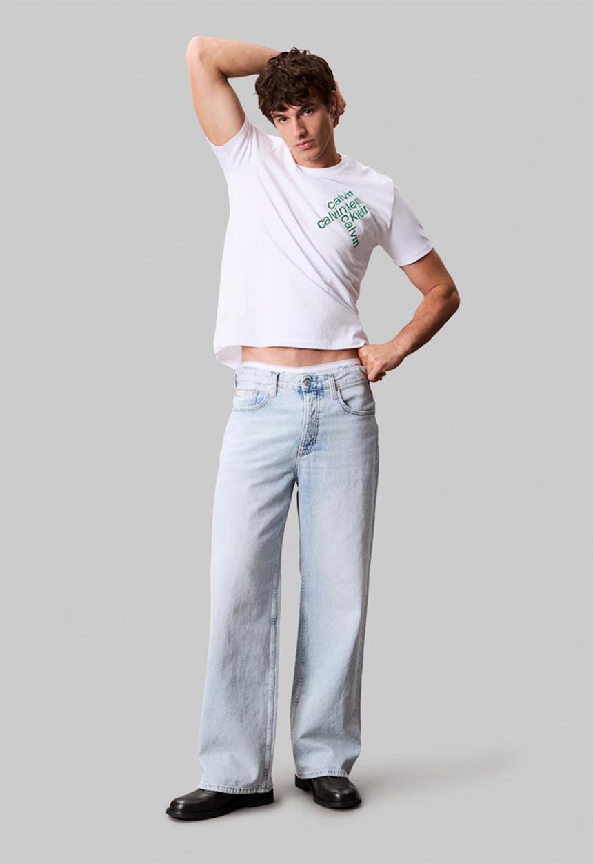 Calvin Klein - Ss 30S Eu Ck Bh Word Stack Graphic Tee - Brilliant White
