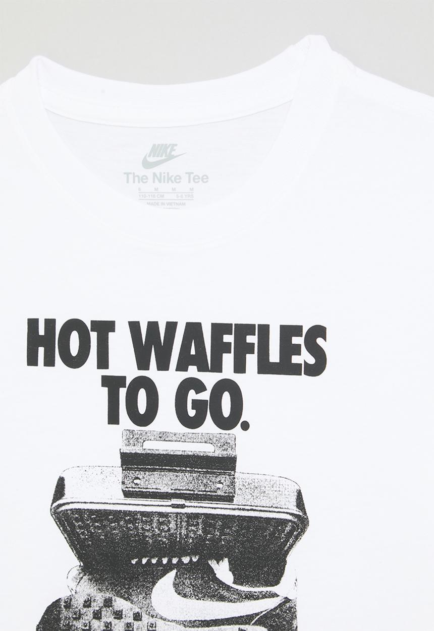 Nike - Nike waffles to go tee - white