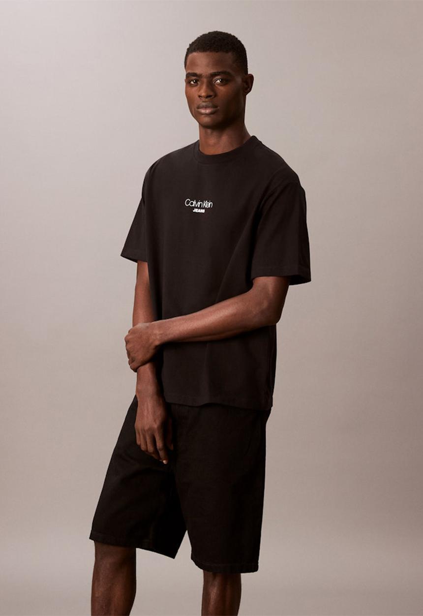Calvin Klein - Ss 16S Rlxd Fit Ckj Graphic Tee - Black