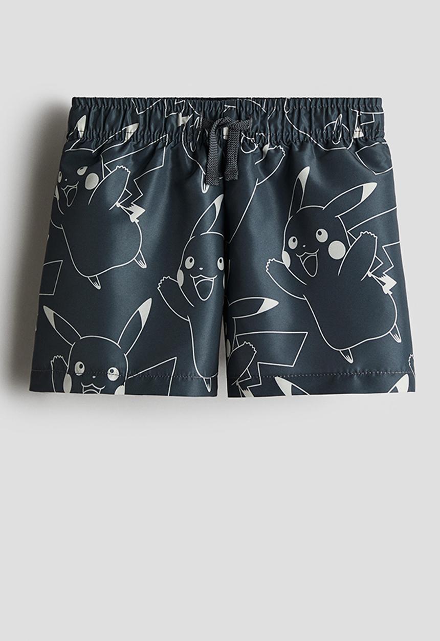H&M - Printed swim shorts - dark grey/pokémon