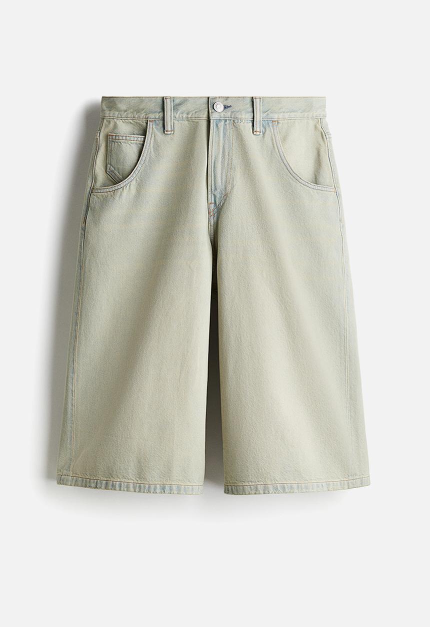H&M - Super baggy denim shorts - pale blue