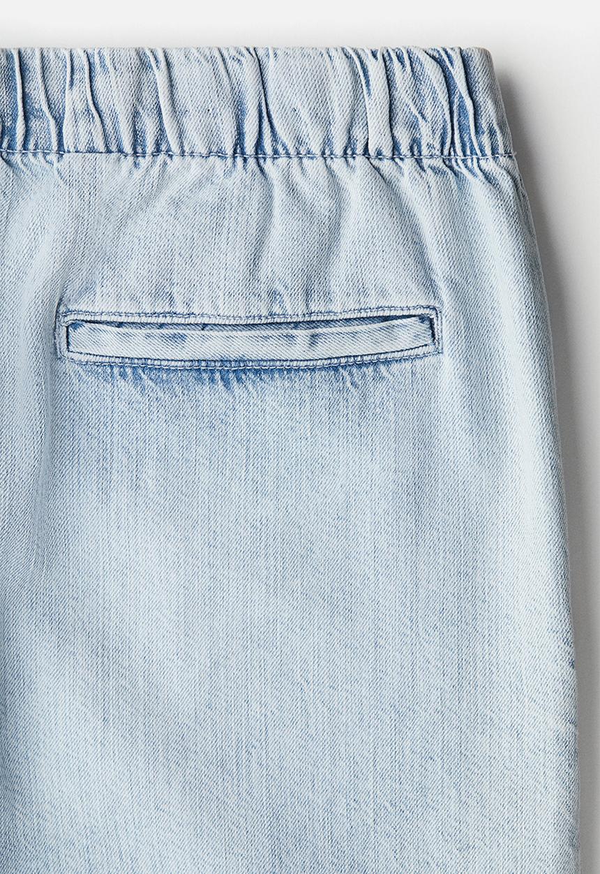 H&M - Baggy denim shorts - light denim blue
