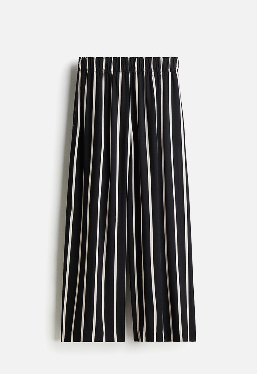 H&M - Cropped pull-on trousers - black/striped