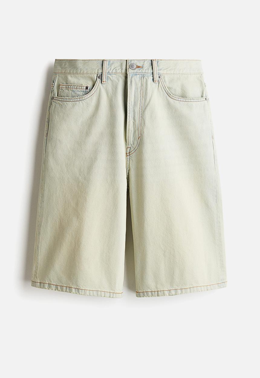 H&M - Baggy denim shorts - pale denim blue