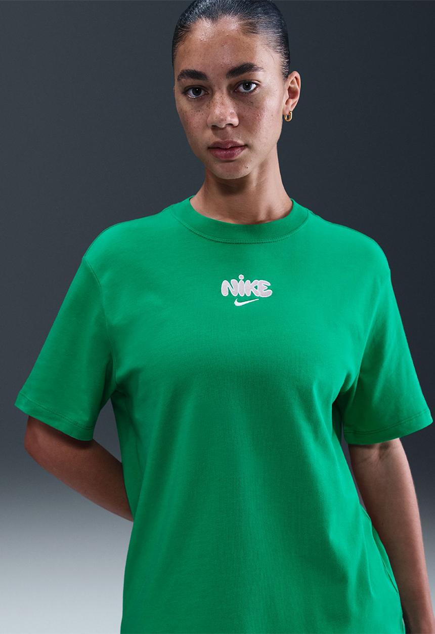 Nike - W Nsw Classics Os Tee - Stadium Green/Pink Foam