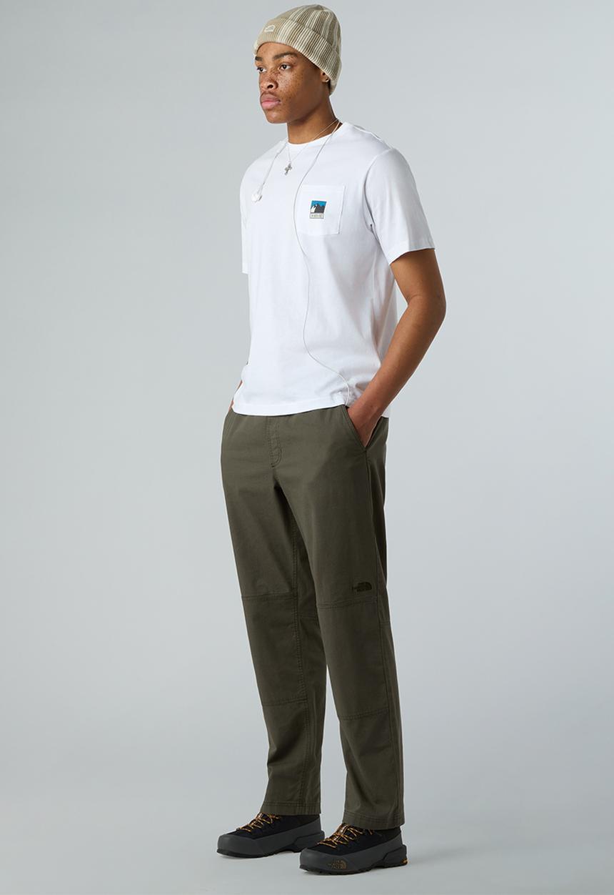 The North Face - Mountain Logo Relaxed Pocket Tee - Tnf White (Fn4)