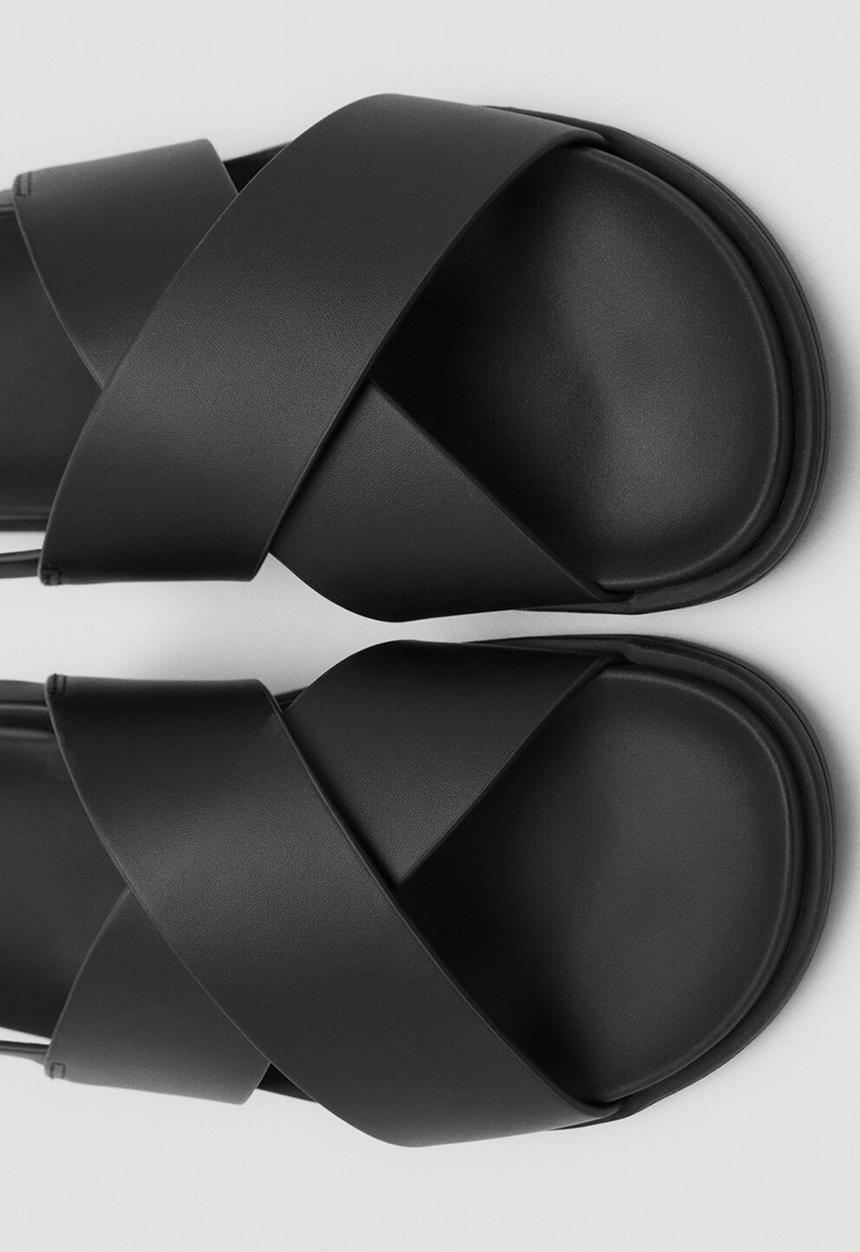 MANGO - Sandalia romana - black 