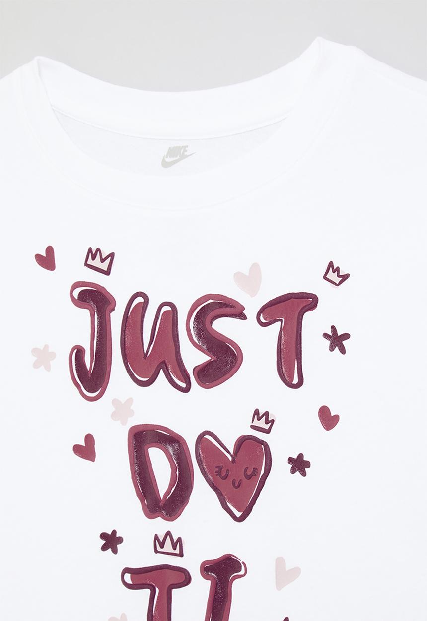 Nike - Nike essentials boxy tee - white