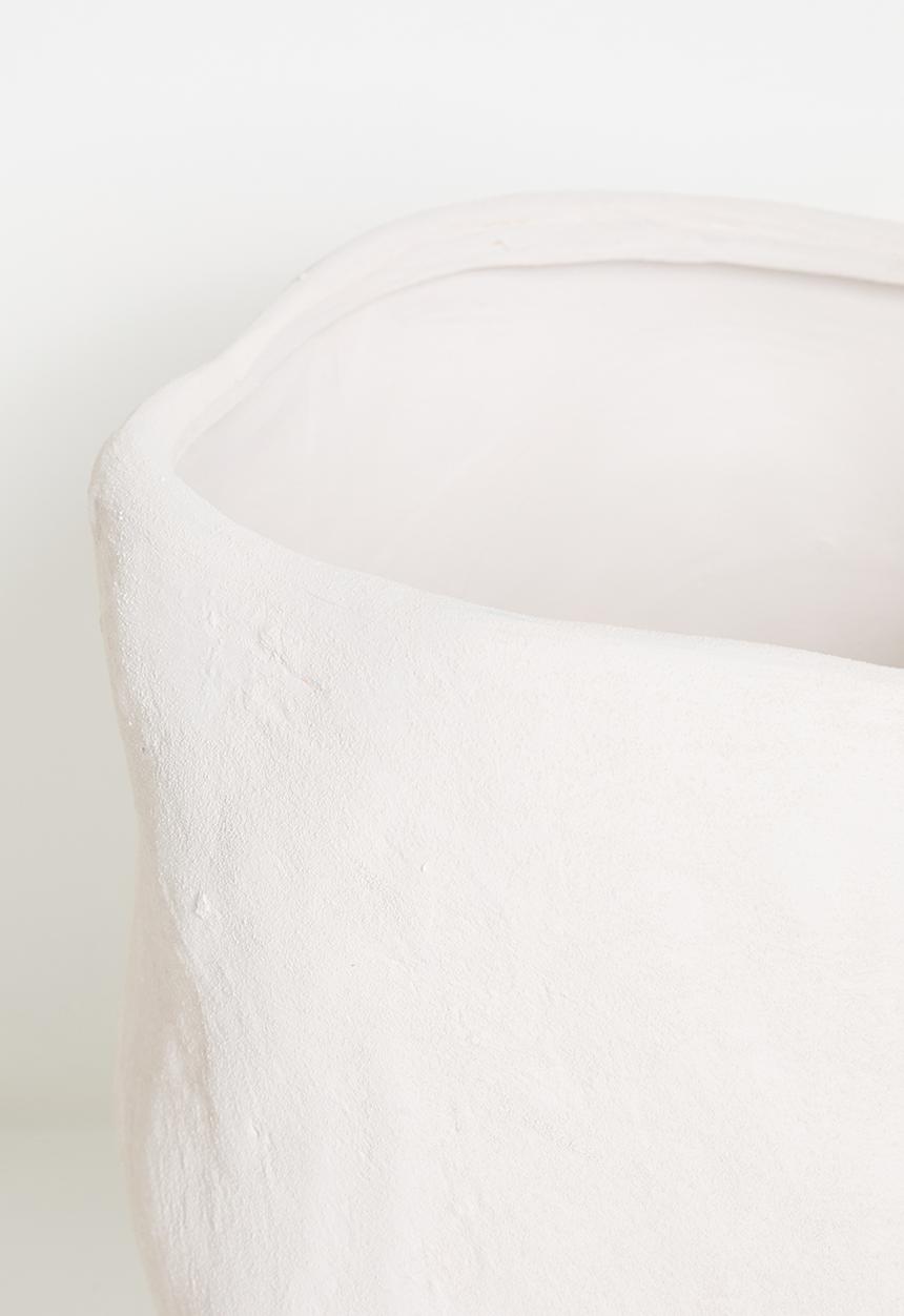 Sixth Floor - Tall crunchy outdoor planter - white