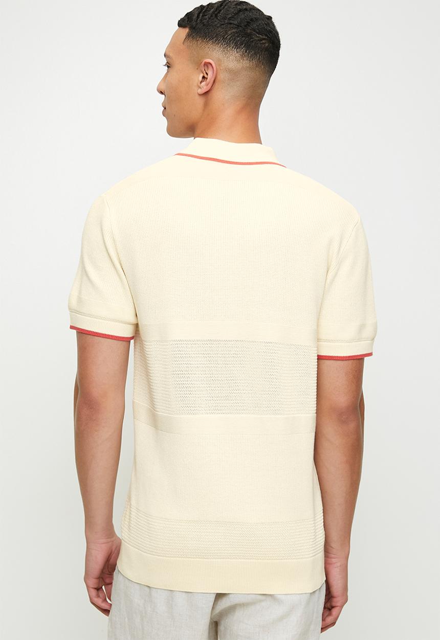 POLO - Maddox textured tipped knitted short sleeve golfer - stone