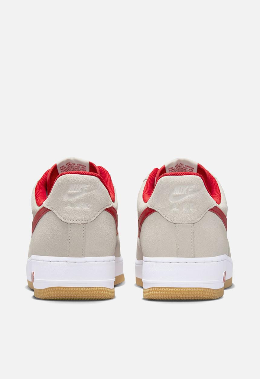 Nike - Air Force 1 '07 LV8