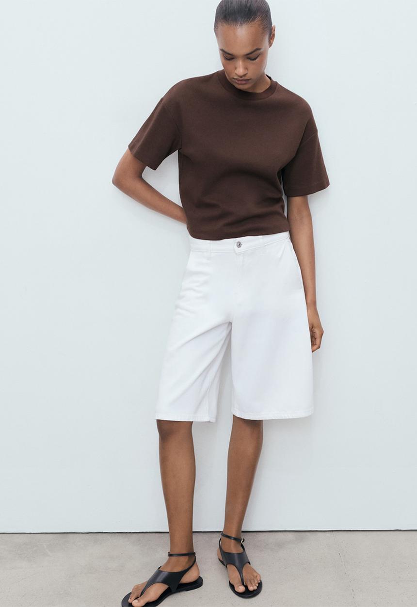 MANGO - Camiseta pico - brown
