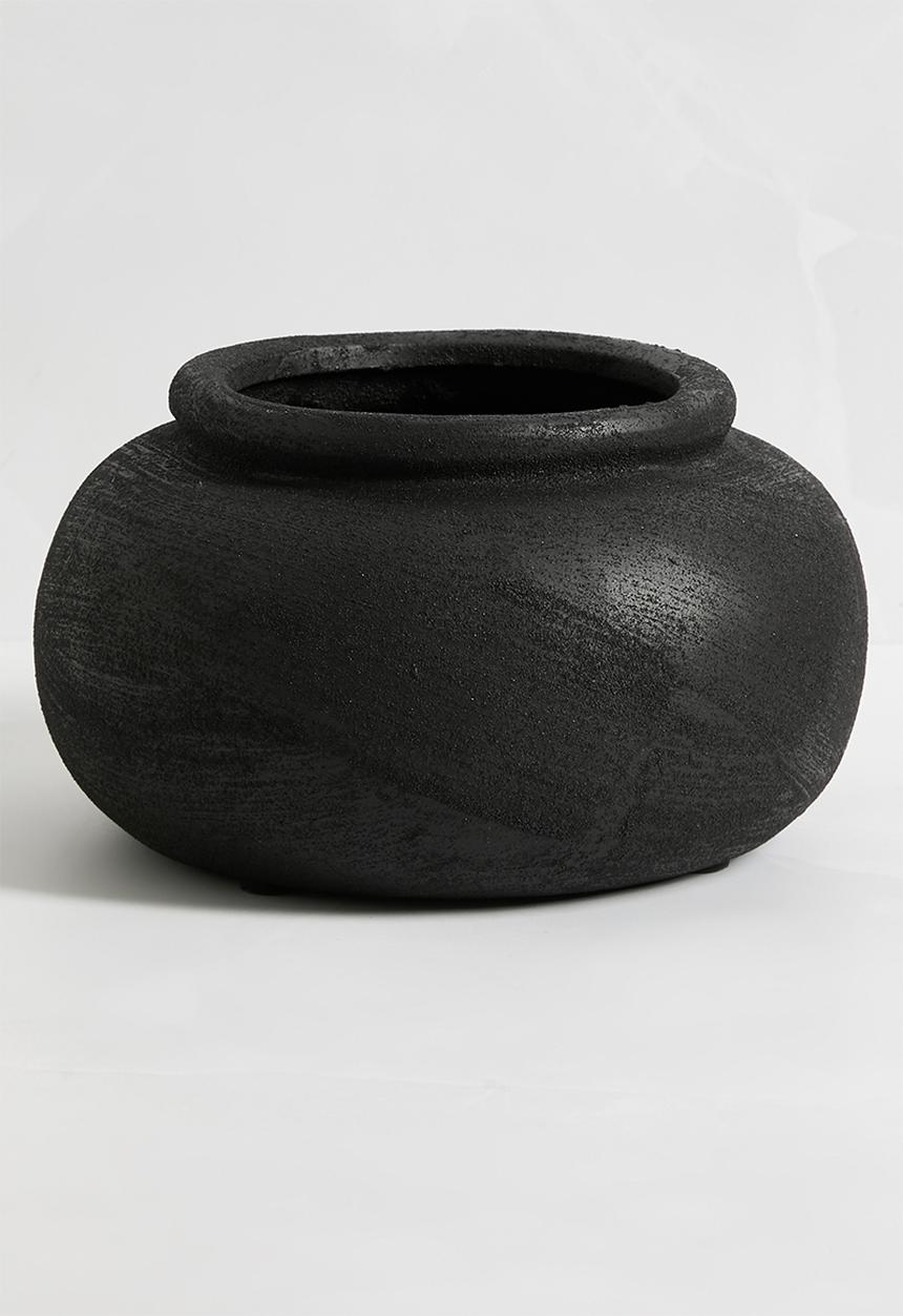 Sixth Floor - Plump stoneware vessel - black