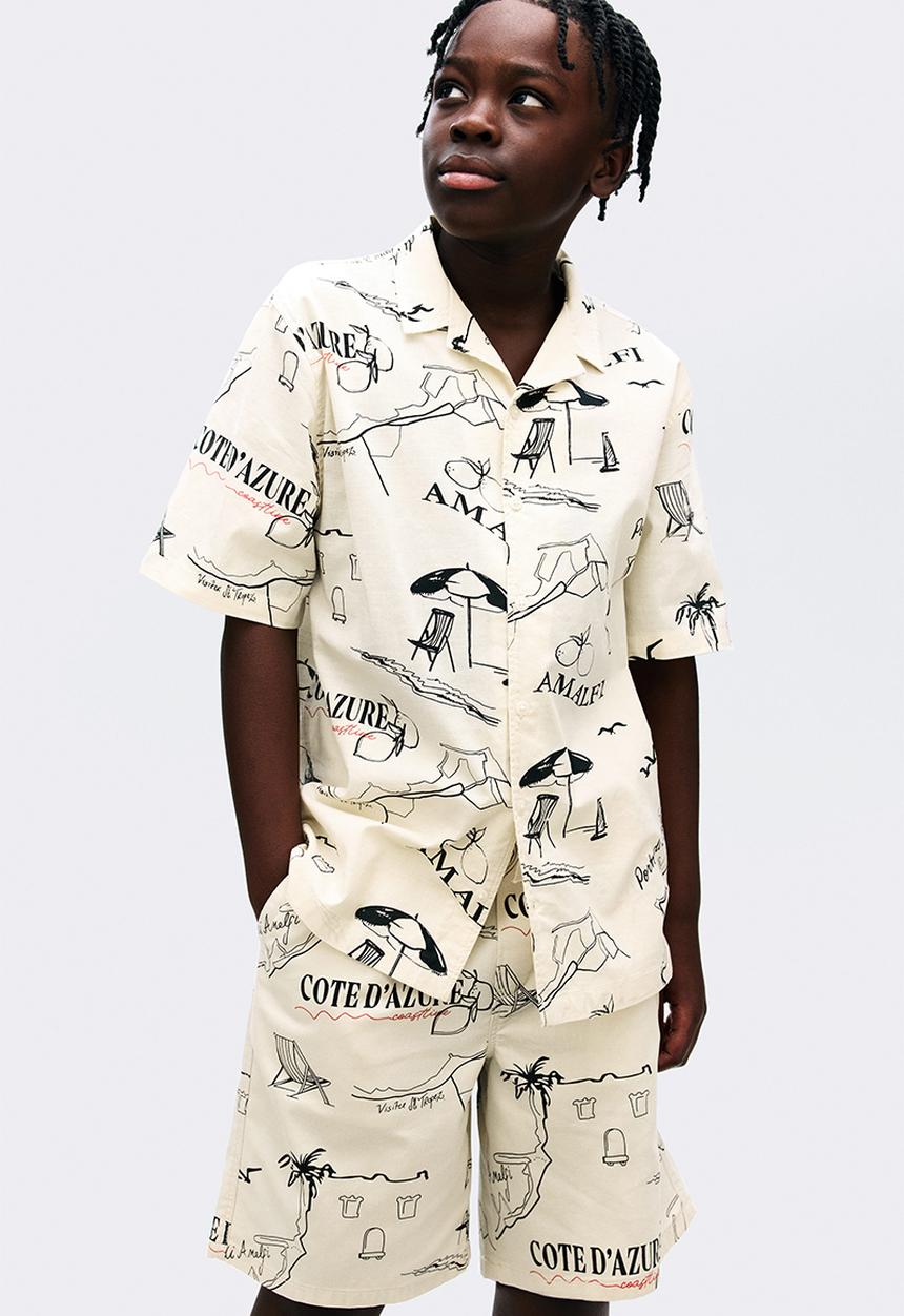 H&M - Cotton twill shorts - cream amalfi