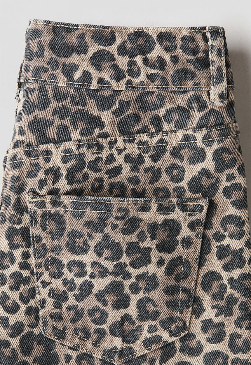 H&M - Denim shorts - beige leopard print