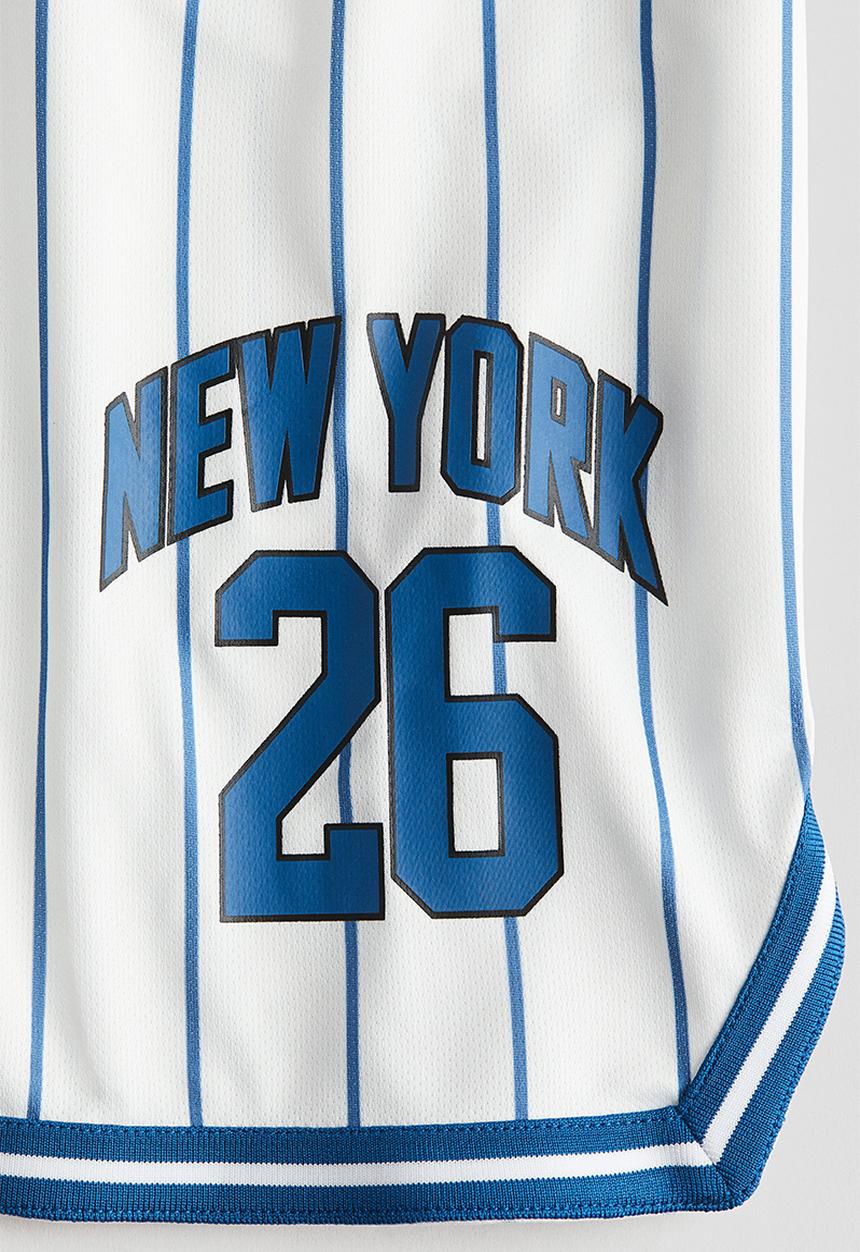 H&M - Mesh basketball shorts - white new york