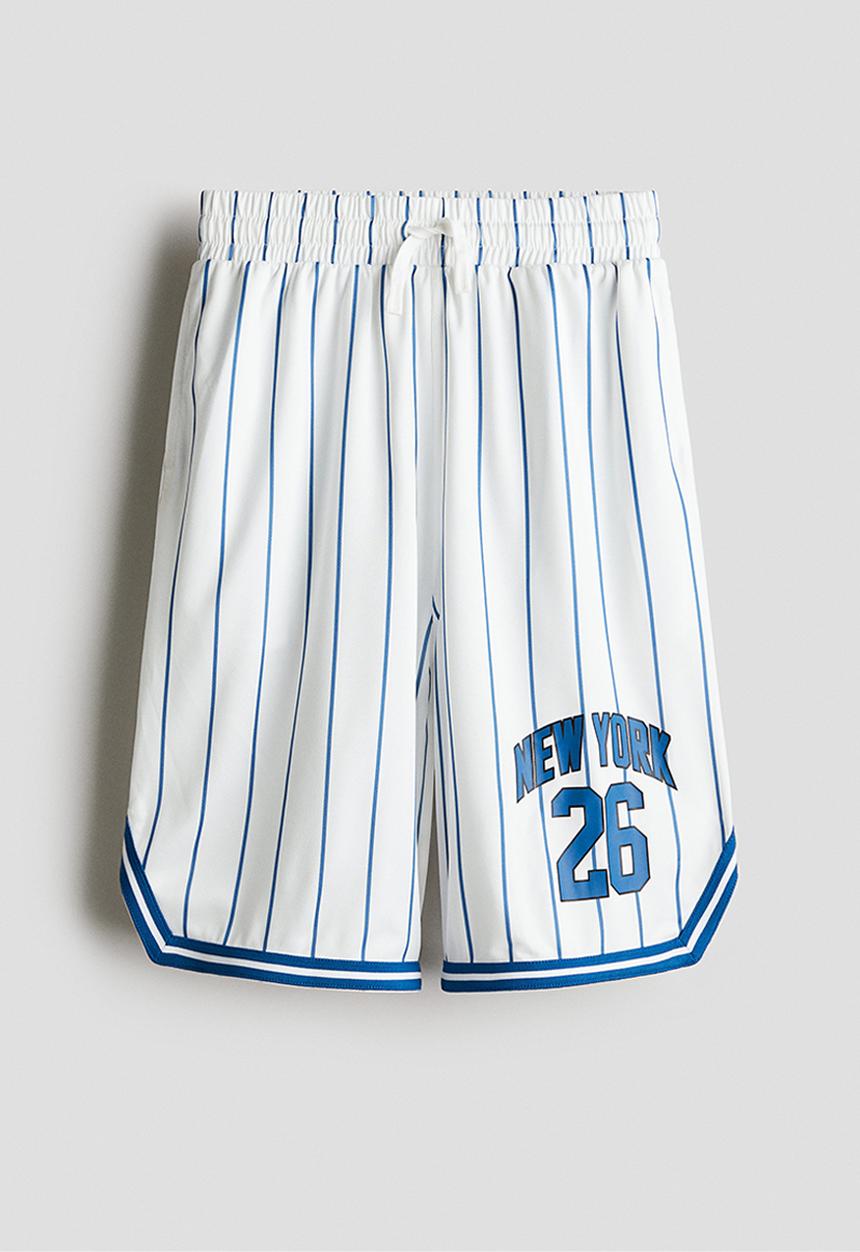 H&M - Mesh basketball shorts - white new york