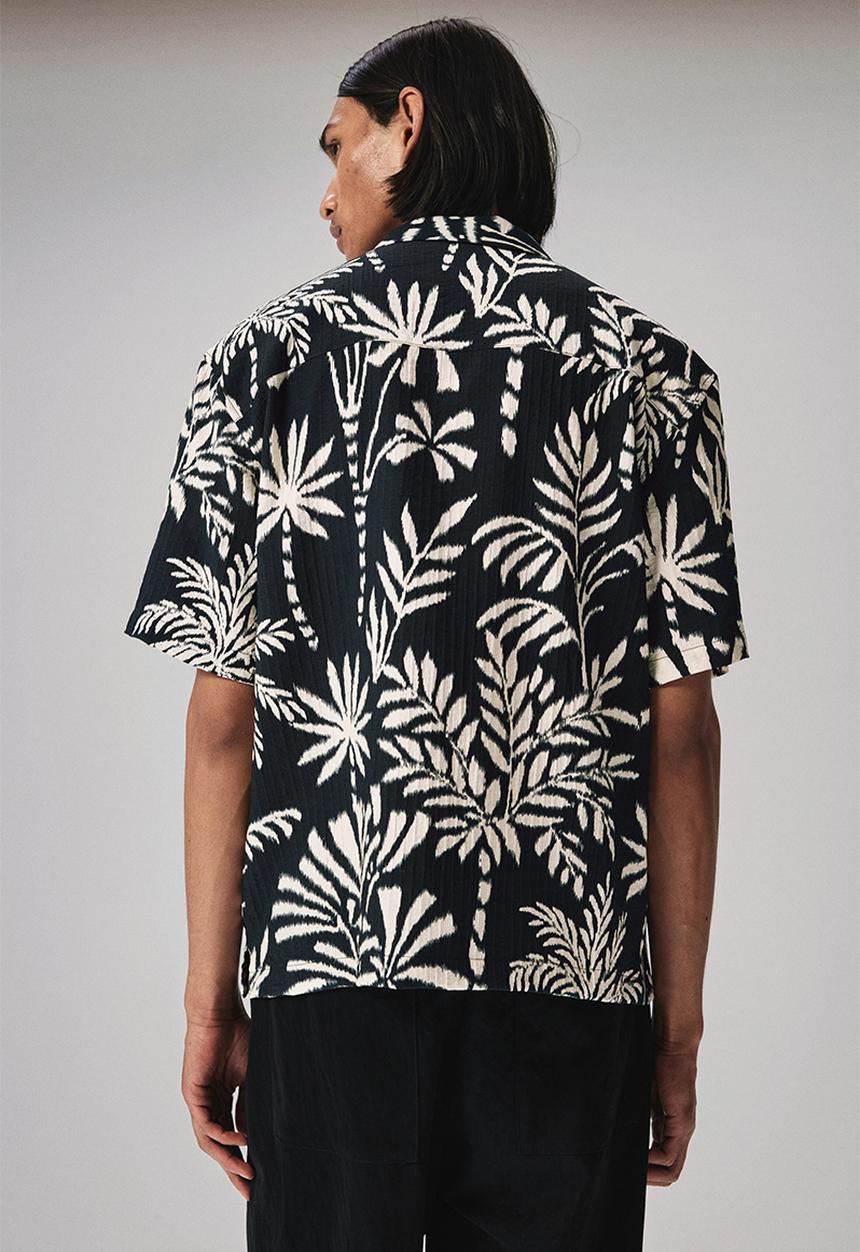 H&M - Regular fit resort shirt - black leaf-patterned
