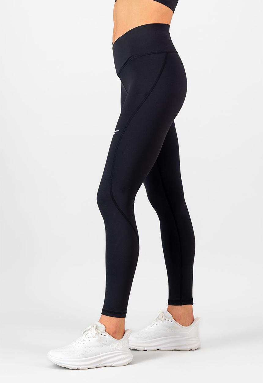 Burnt  - Essential Contour Legging 7/8 - Black