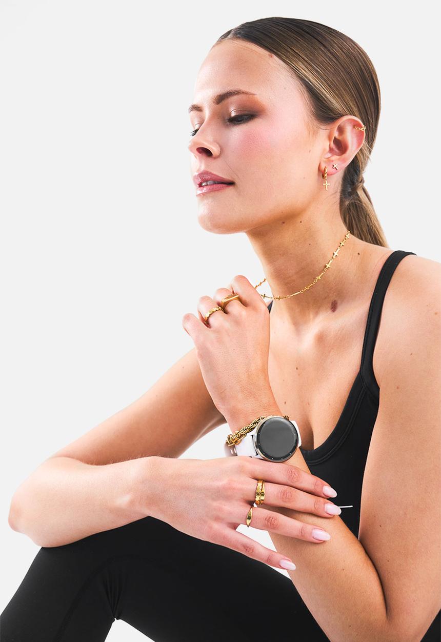 Burnt  - Cross Studs - Gold