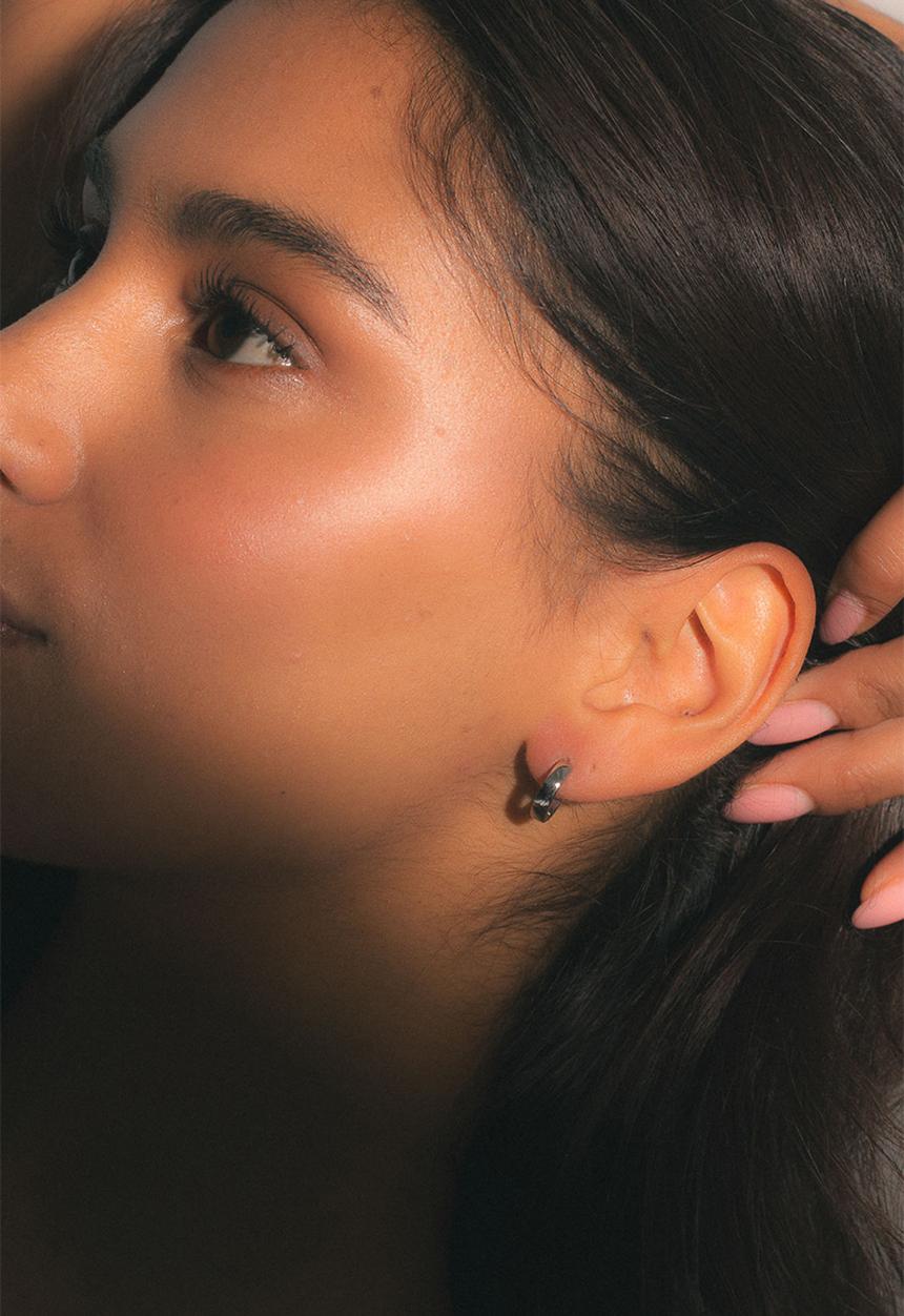 Burnt  - Thin Huggies Earrings - Silver