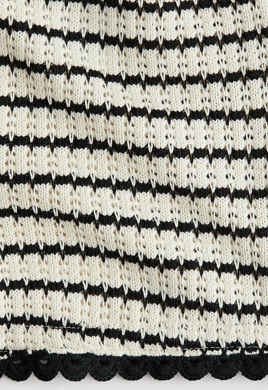 H&M - Textured-knit shorts - light beige & black striped