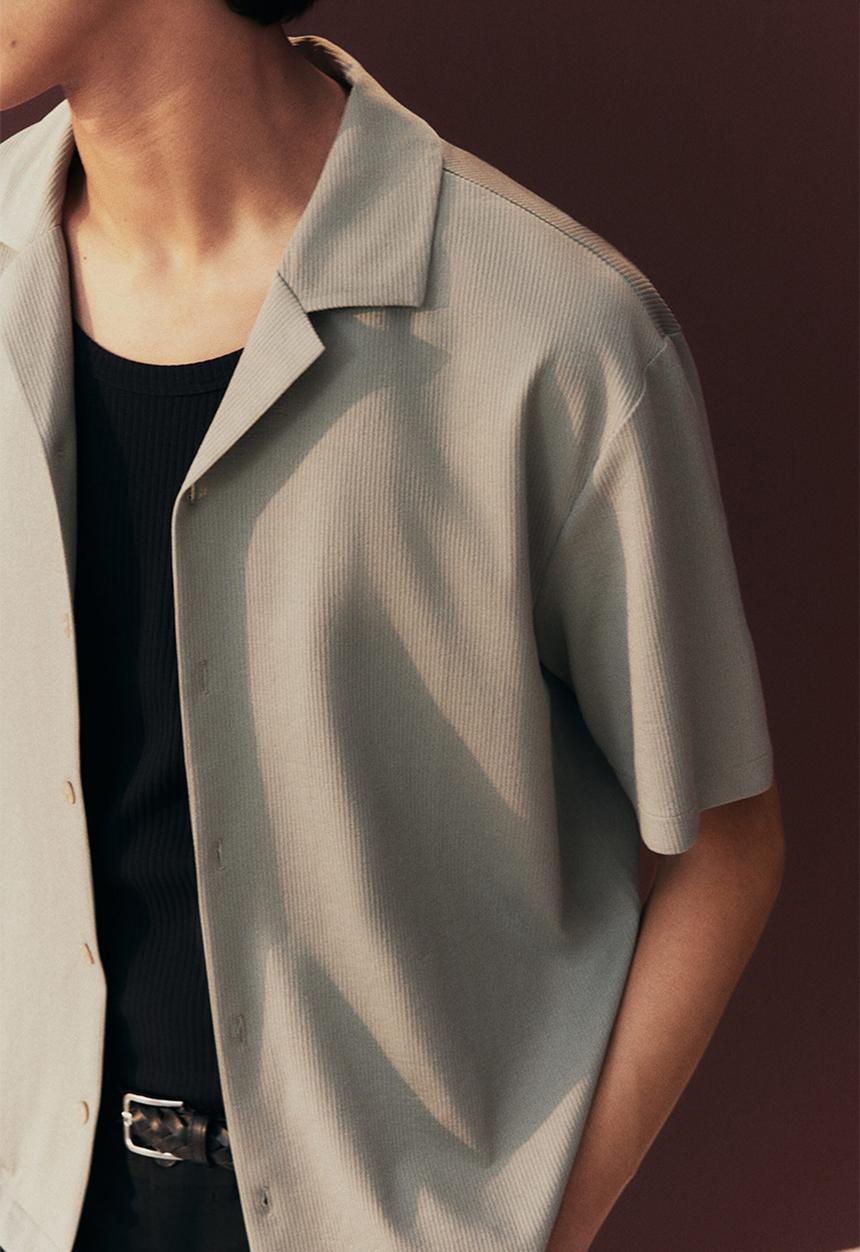 H&M - Regular fit ribbed resort shirt - sage green