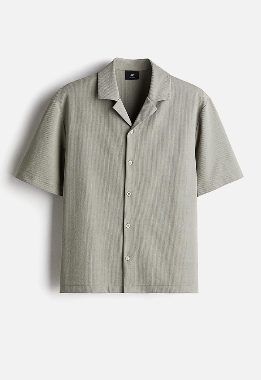 H&M - Regular fit ribbed resort shirt - sage green
