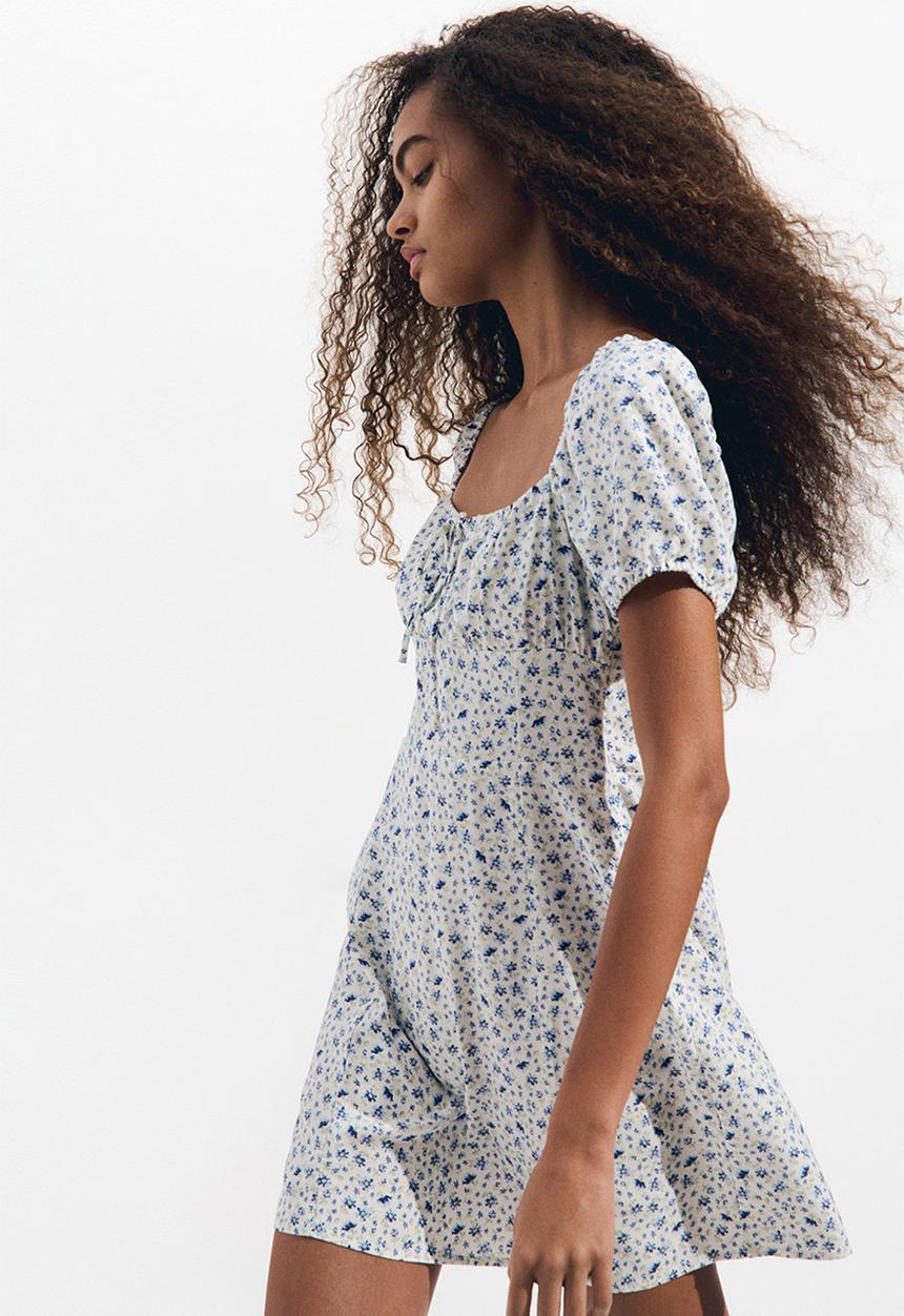H&M - Puff-sleeved dress - blue floral 