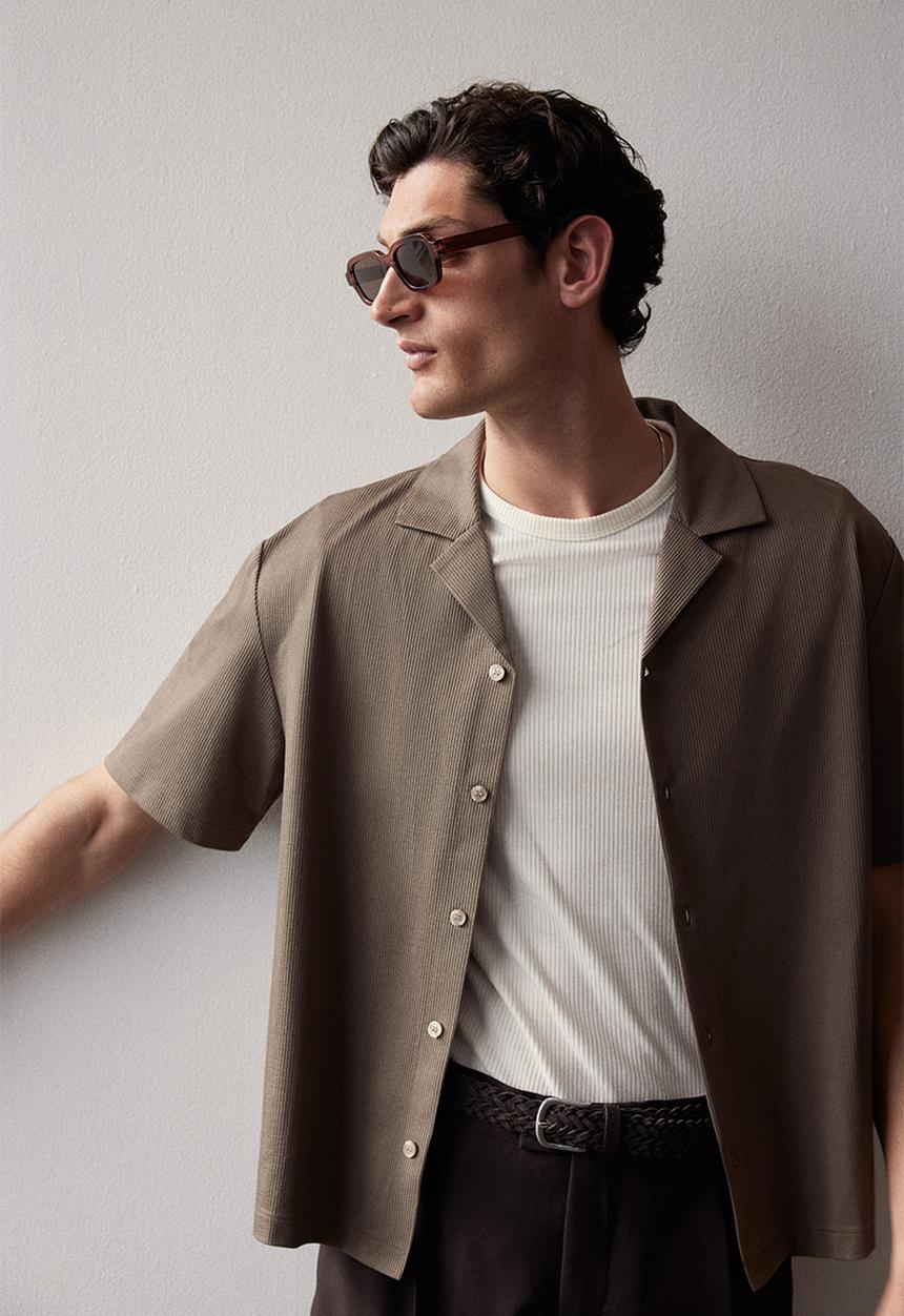 H&M - Regular fit ribbed resort shirt - dark beige