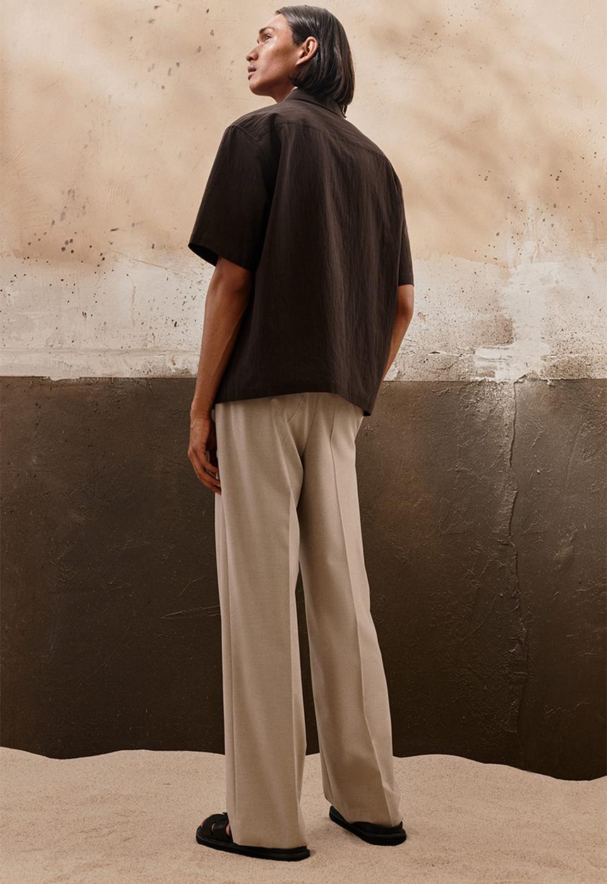 H&M - Regular fit resort shirt - dark brown