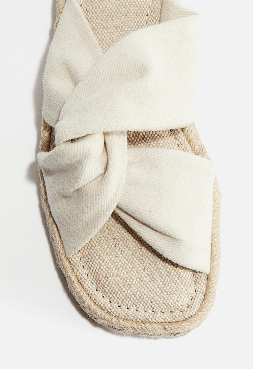 H&M - Twist-detail espadrille sandals - light beige