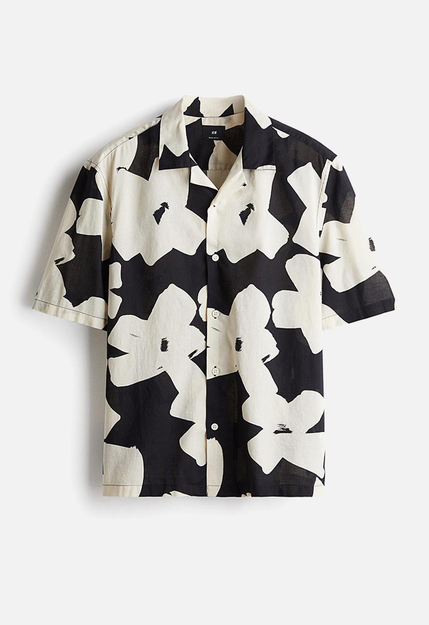 H&M - Regular fit cotton resort shirt - black patterned 