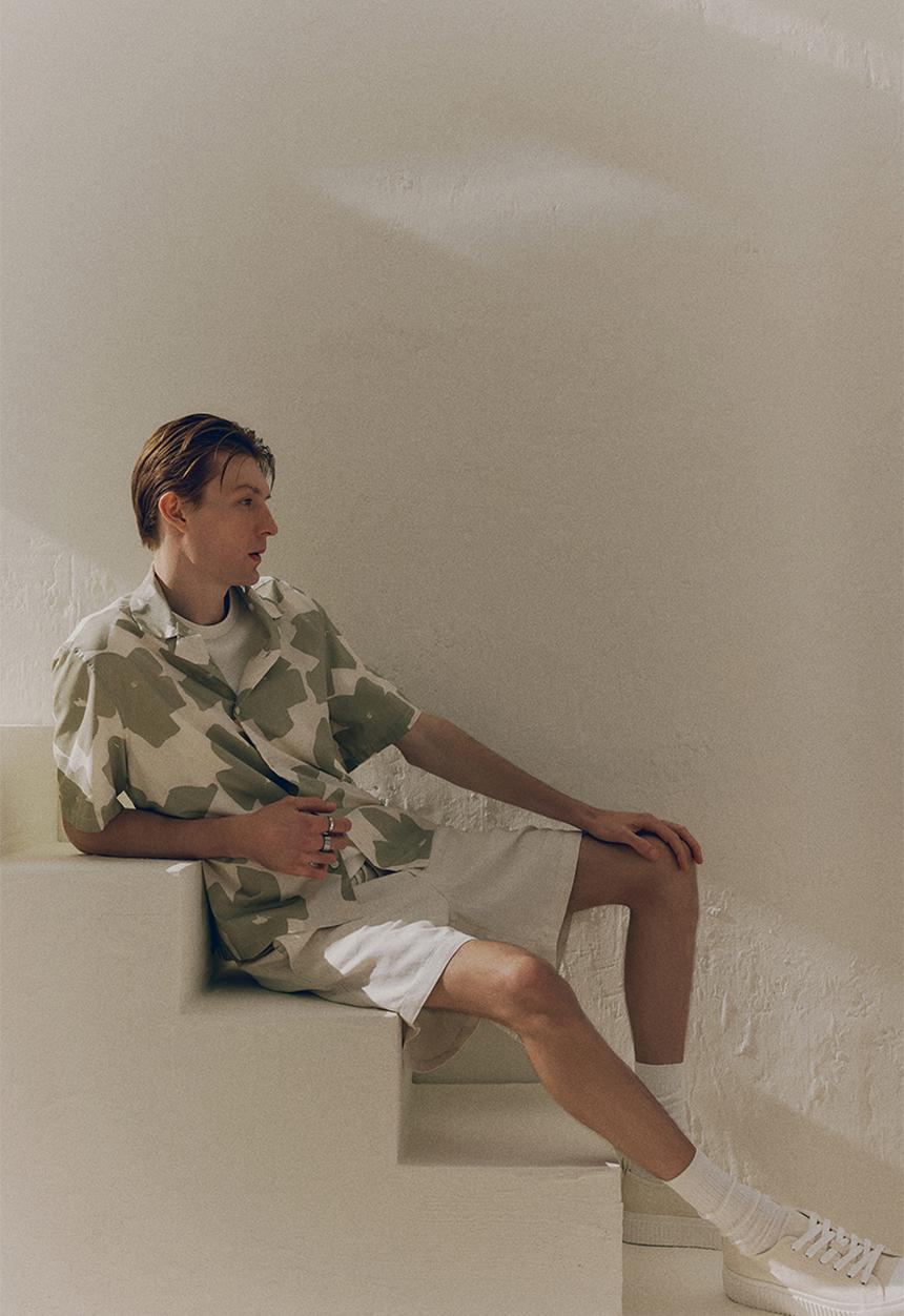 H&M - Regular fit cotton resort shirt - beige patterned 