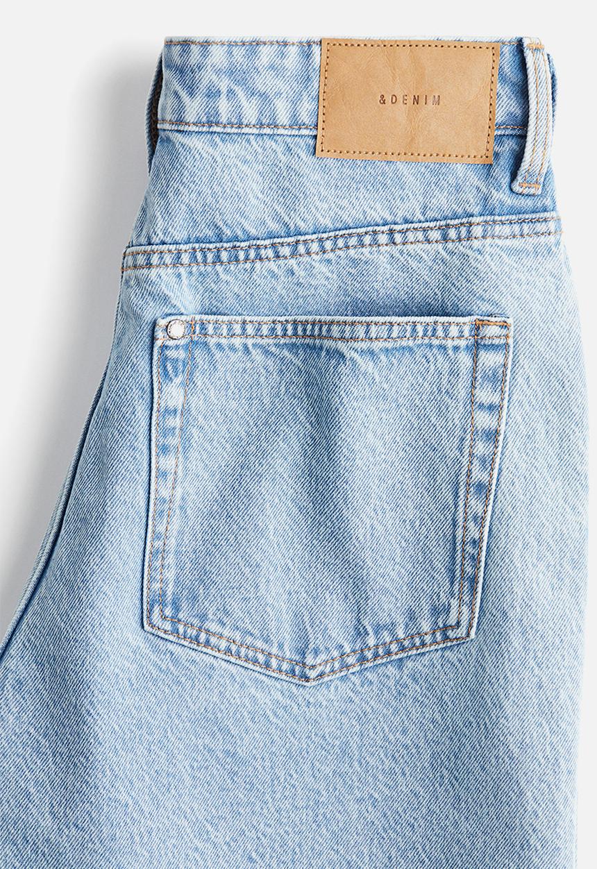 H&M - High knee denim shorts - light denim blue