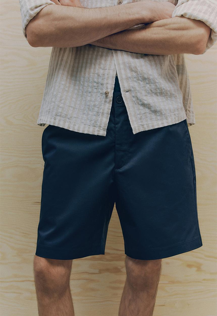 H&M - Regular fit chino shorts - navy blue