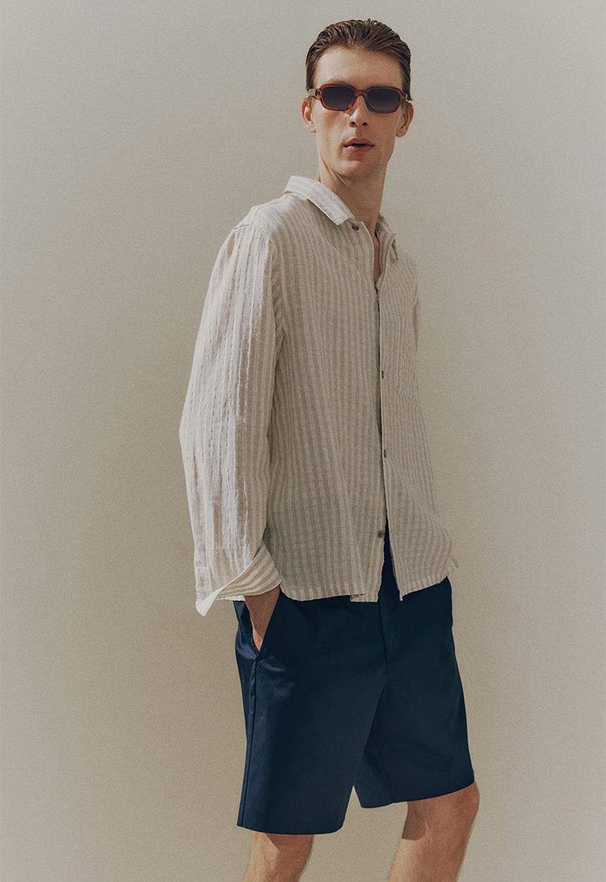 H&M - Regular fit chino shorts - navy blue