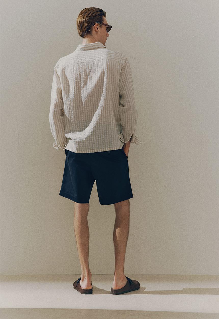 H&M - Regular fit chino shorts - navy blue