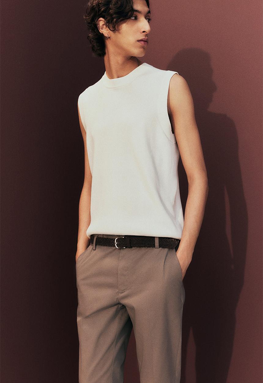 H&M - Slim fit cropped trousers - dark beige 