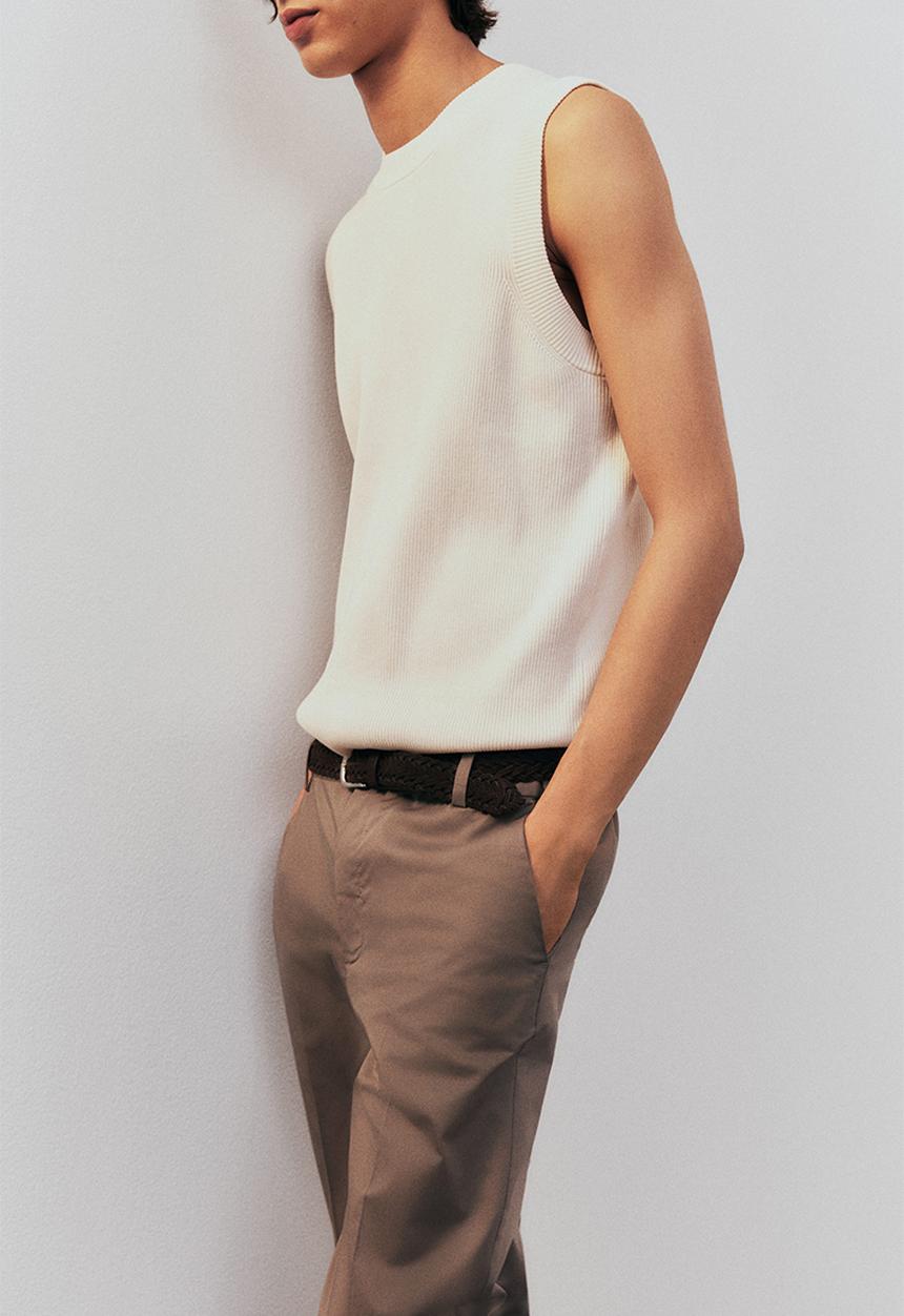 H&M - Slim fit cropped trousers - dark beige 