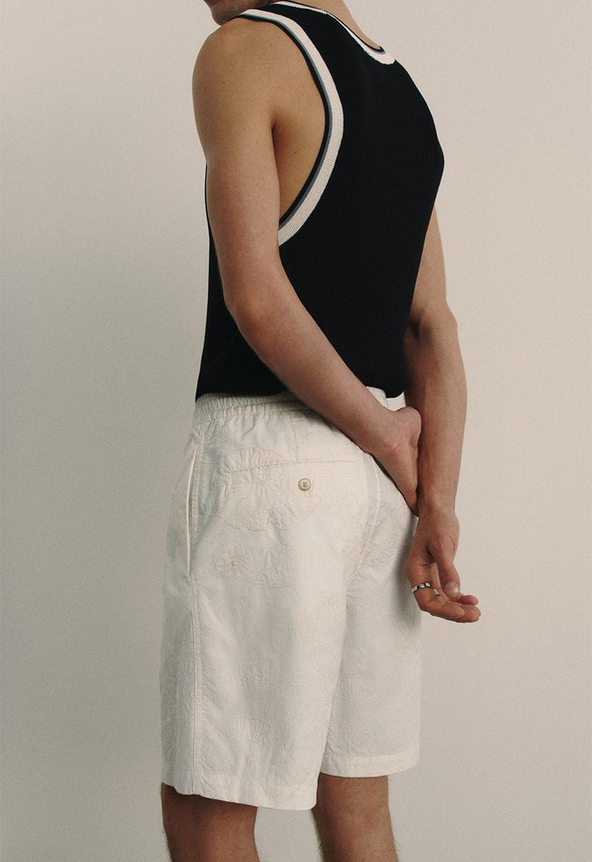 H&M - Relaxed fit embroidered shorts - cream/seashells 