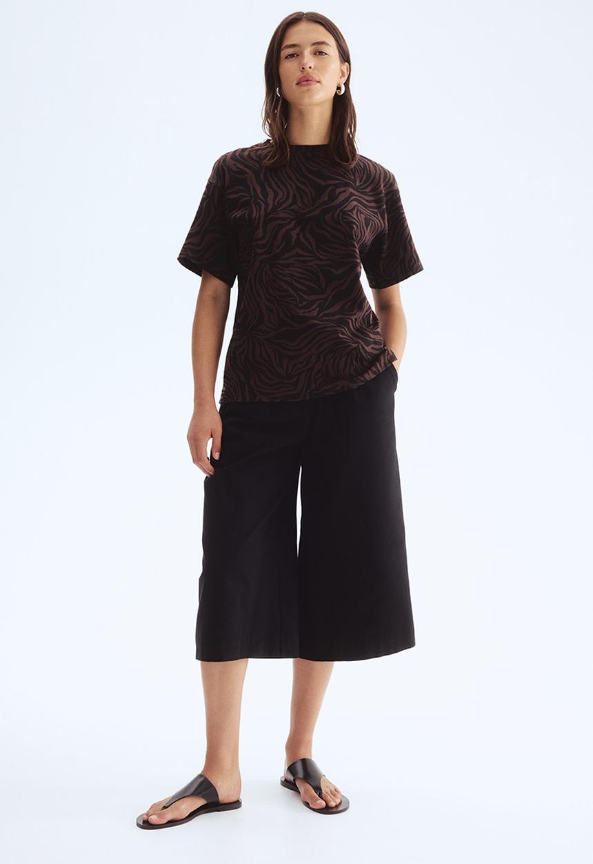H&M - Oversized T-shirt - dark brown/black patterned