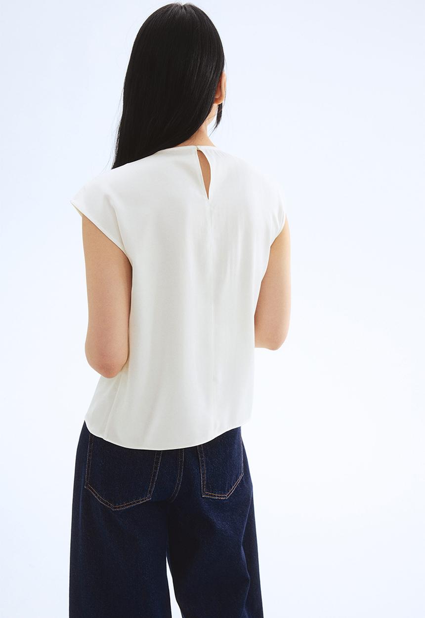 H&M - Pleat-front blouse - white