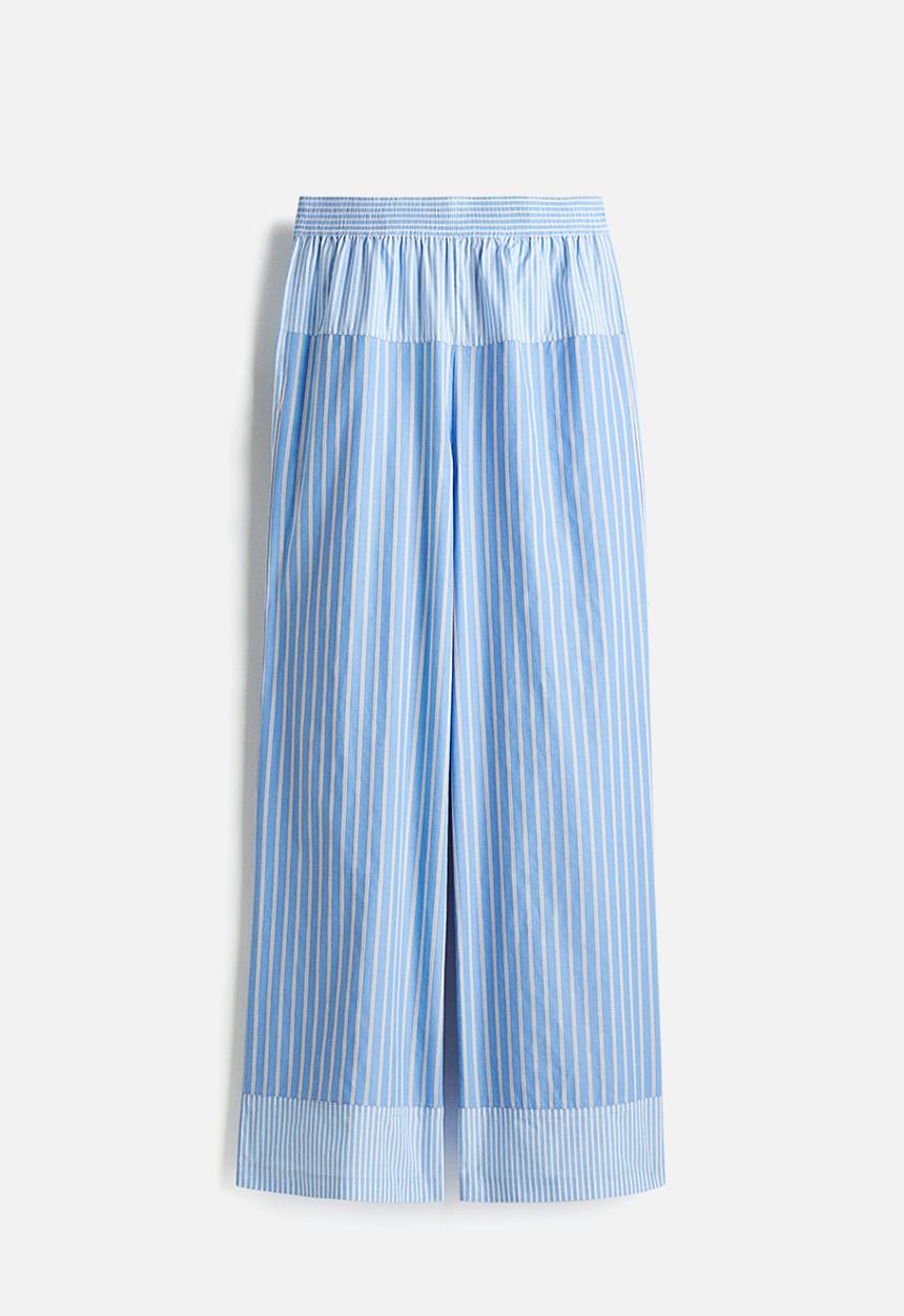 H&M - Loose-fit cotton trousers - light blue striped 