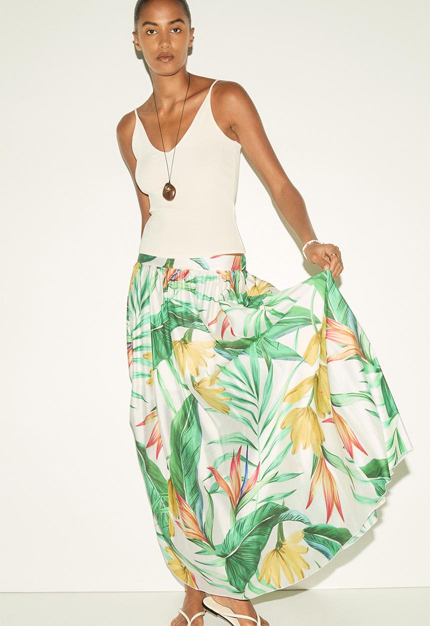 H&M - Voluminous maxi skirt - white patterned