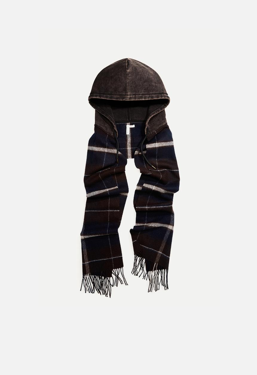 Glenn Martens H&M: Hooded wool scarf - dark blue/checked - 1311843001